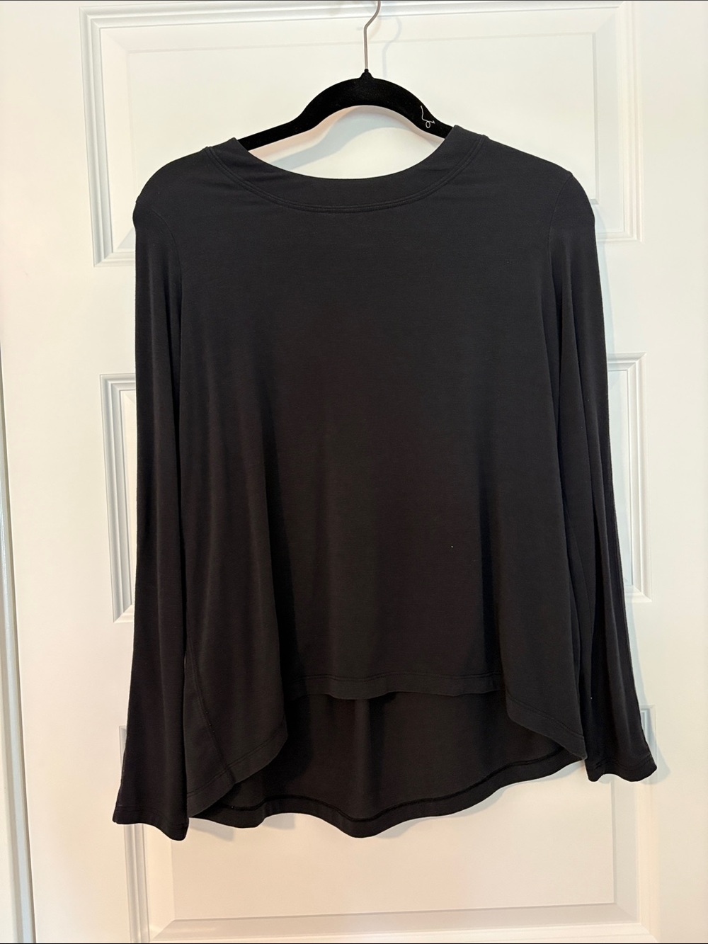 Athleta Black Long-Sleeve Scoop-Neck Relaxed Top
